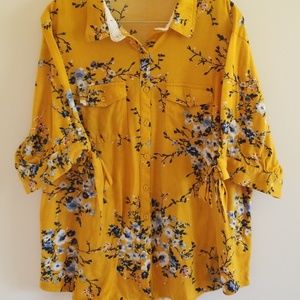 Eden & Olivia button up blouse